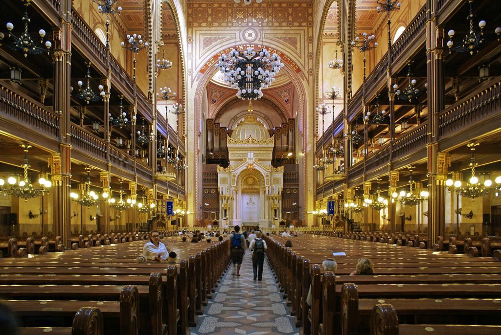 Synagogue Gozsdu Private Apartments Budapest Exterior photo